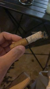 王冠雪茄价格,王冠雪茄价格，一支雪茄背后的励志故事