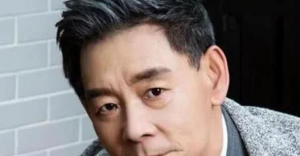 岁数大的男演员专属高科技产品，领略未来科技之美
