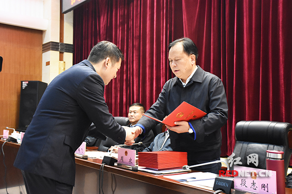 湖南钟建宁最新任命揭晓，重磅职务任命！